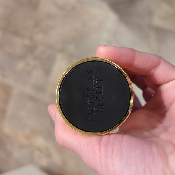 Victoria's Secret Pure Seduction shimmer lotion - Picture 4 of 6